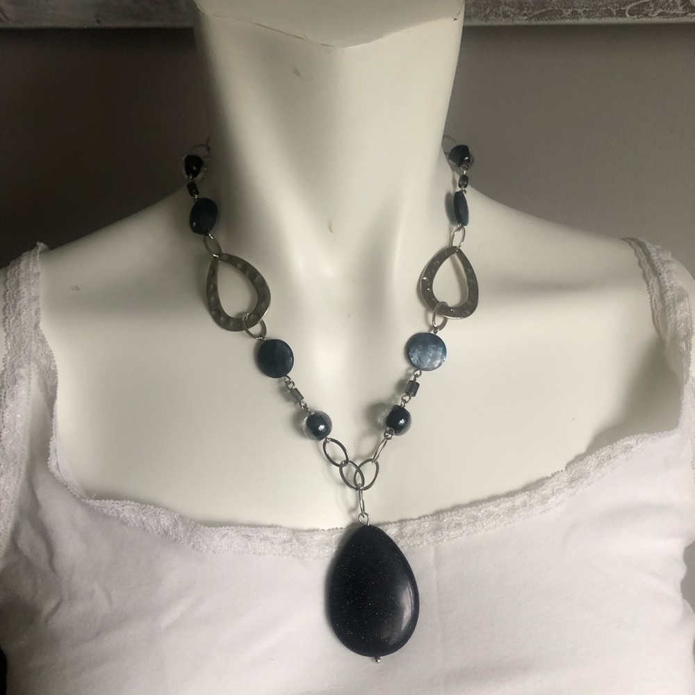 Lia Sophia necklace